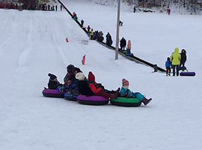 黑龍江大灣滑雪場(chǎng)冰雪樂(lè)園成功開(kāi)幕